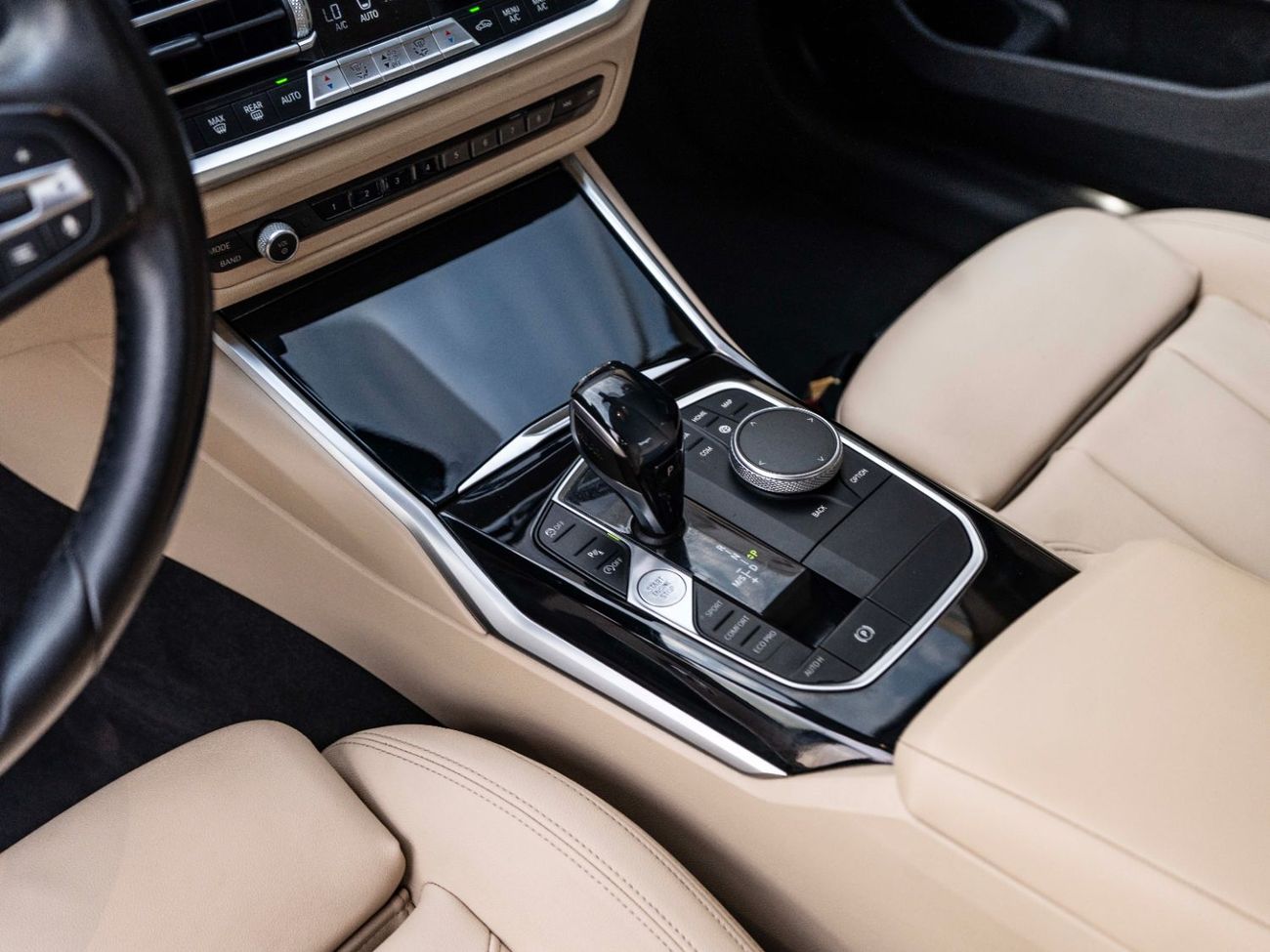 BMW 320i Executive 2.0L