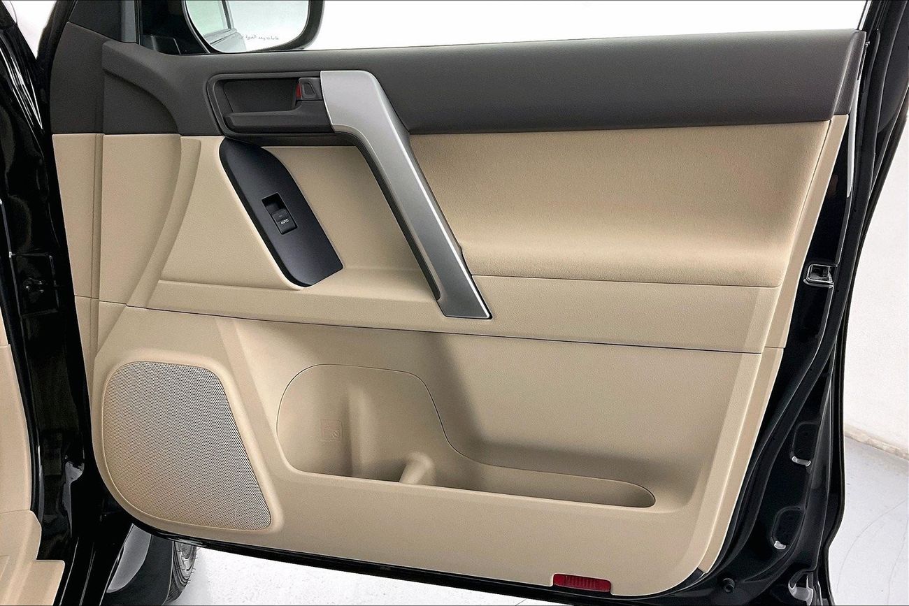 تويوتا برادو GXR | سنة ضمان مجانية | 0 دفعة أولى | سياسة الإعادة بعد 7 أيام