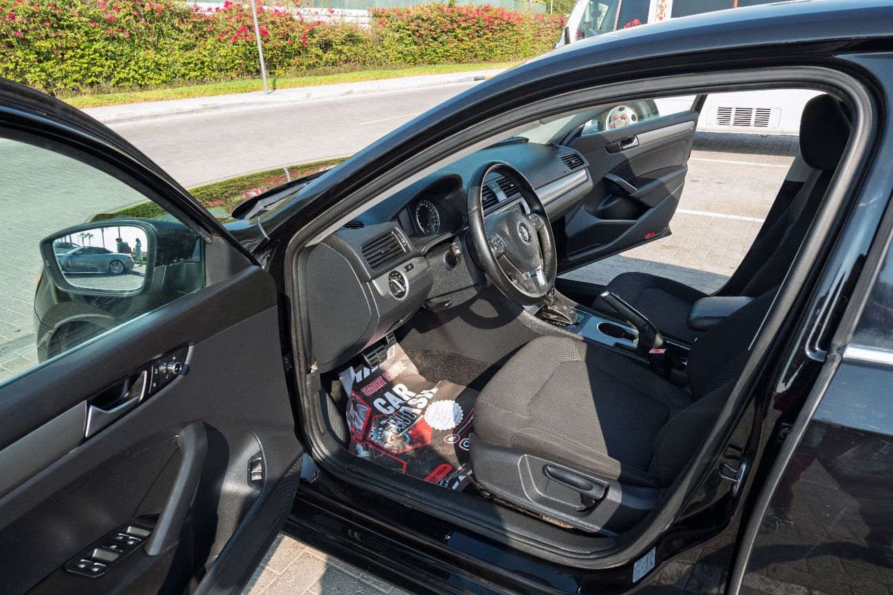 Volkswagen Passat SE 2.5L GCC