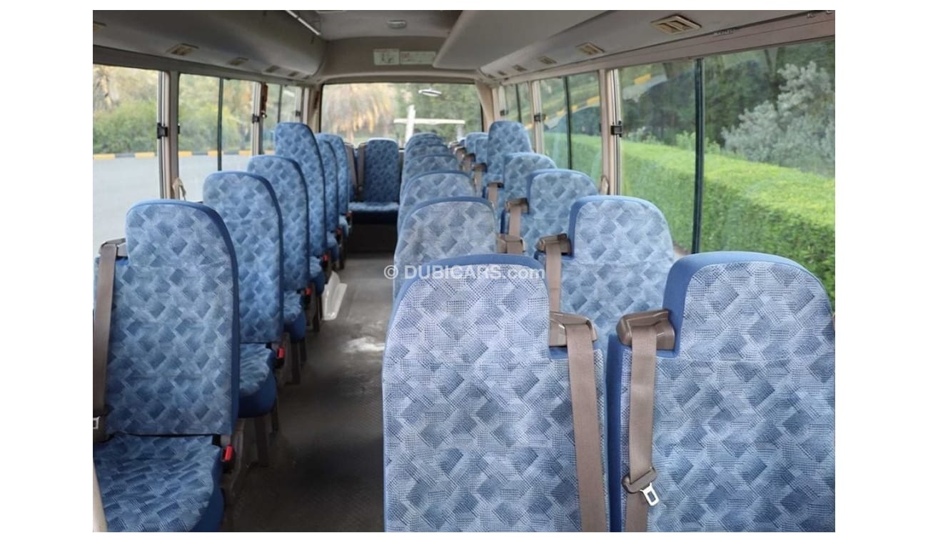 ميتسوبيشي روزا 2019 | Long Body 26 Seater | Manual Transmission - Diesel | GCC - Book Now