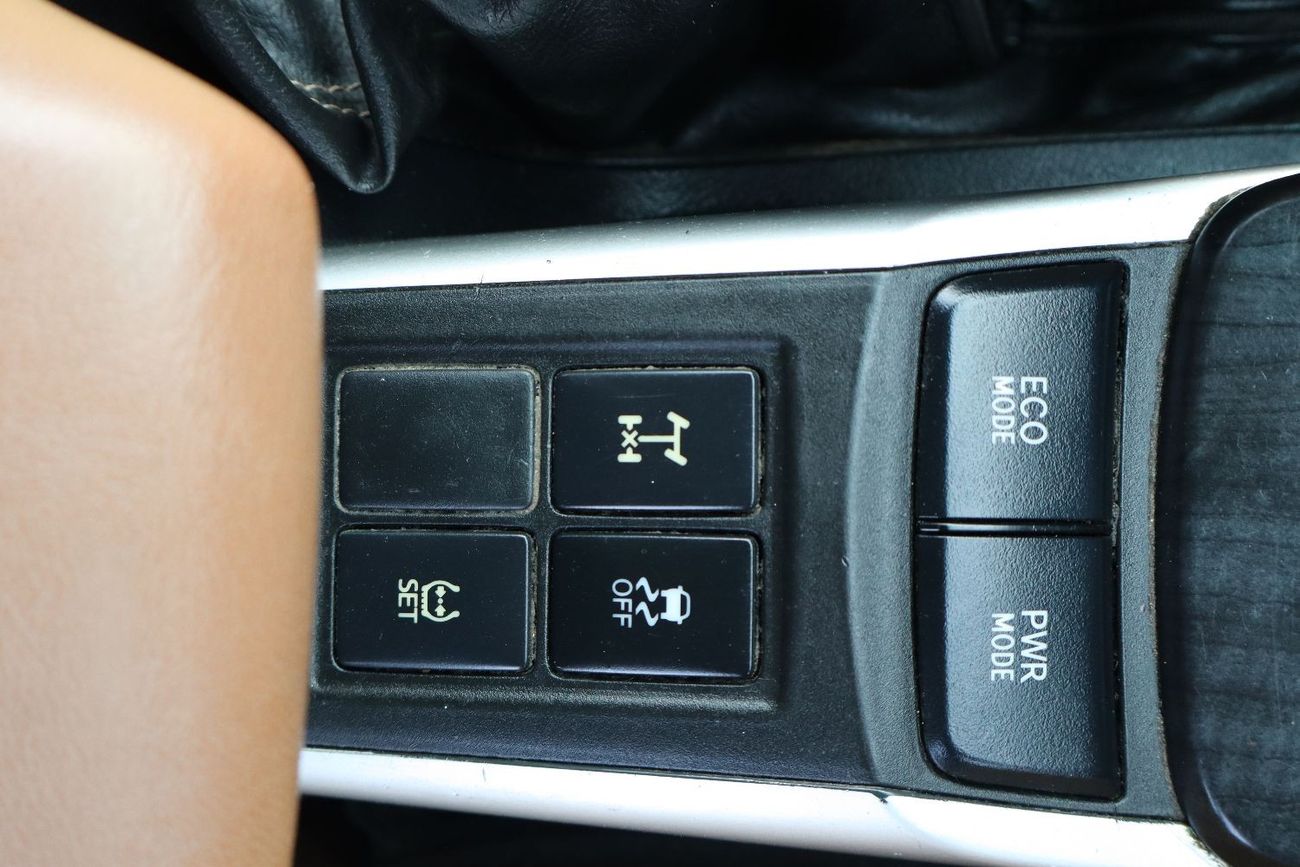 Toyota Fortuner GXR GCC V6