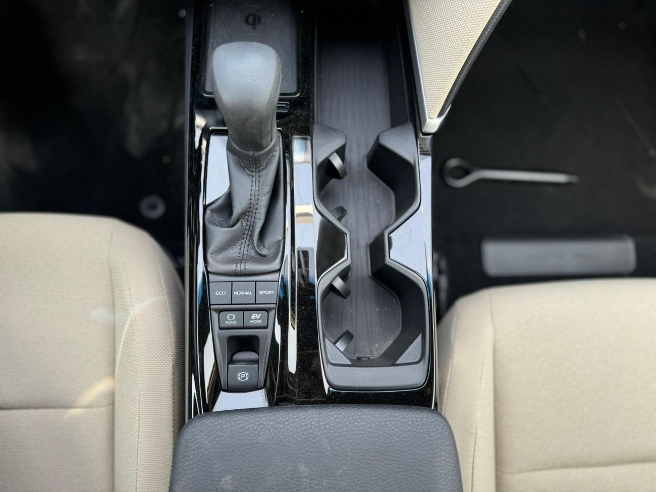 Toyota Camry TOYOTA CAMRY E PLUS 2025 GCC 2.5L