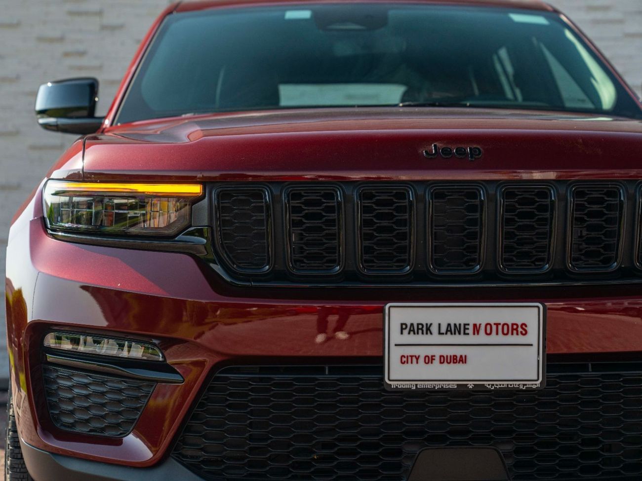 جيب جراند شيروكي AED 3,460 PM • BRAND NEW GRAND CHEROKEE ALTITUDE • BLACK PACK • OFFICIAL JEEP WARRANTY • NEW SHAPE