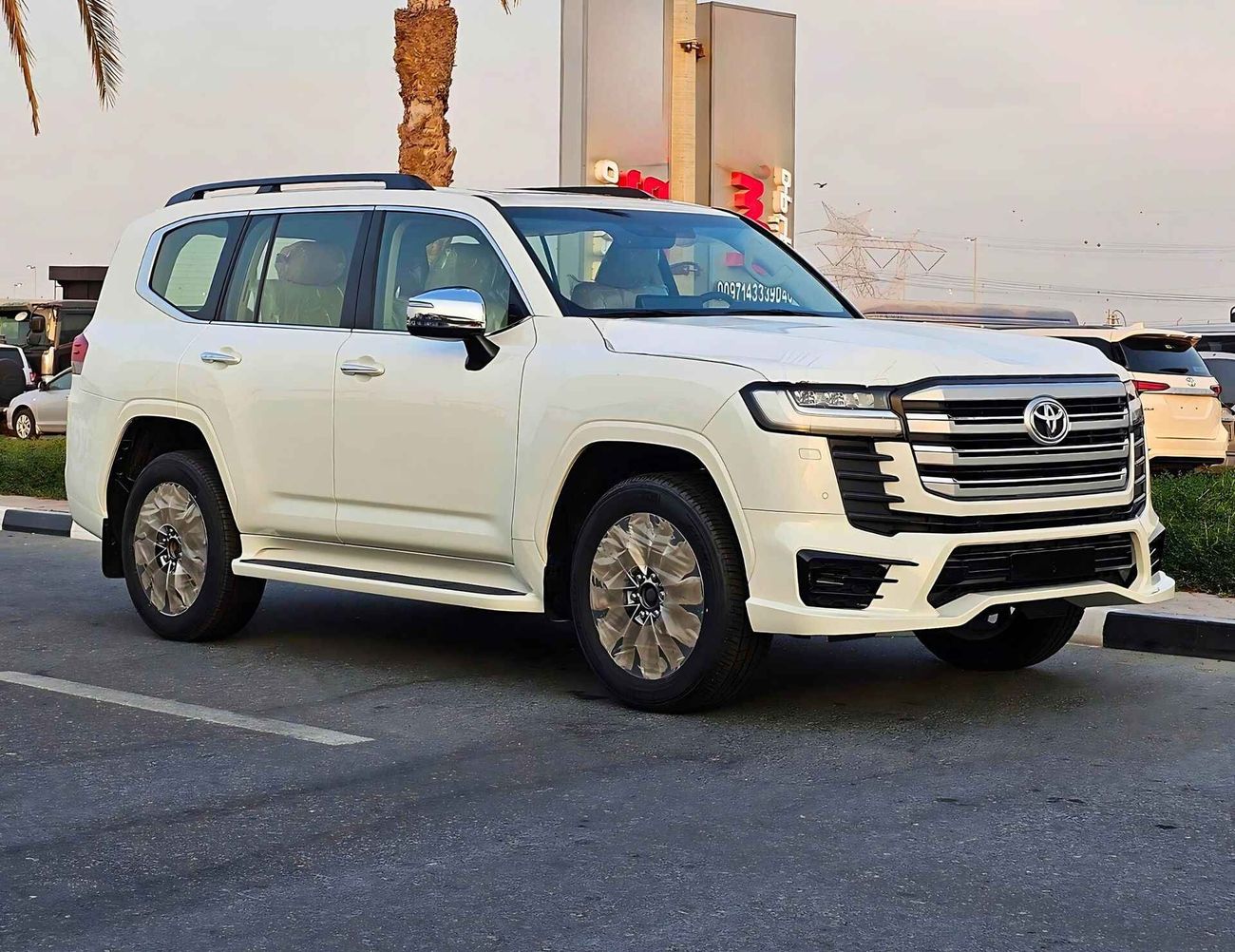 Toyota Land Cruiser VX / MAKE AERO KIT / 4.0L PETROL / FULL OPTION (CODE# 68044)