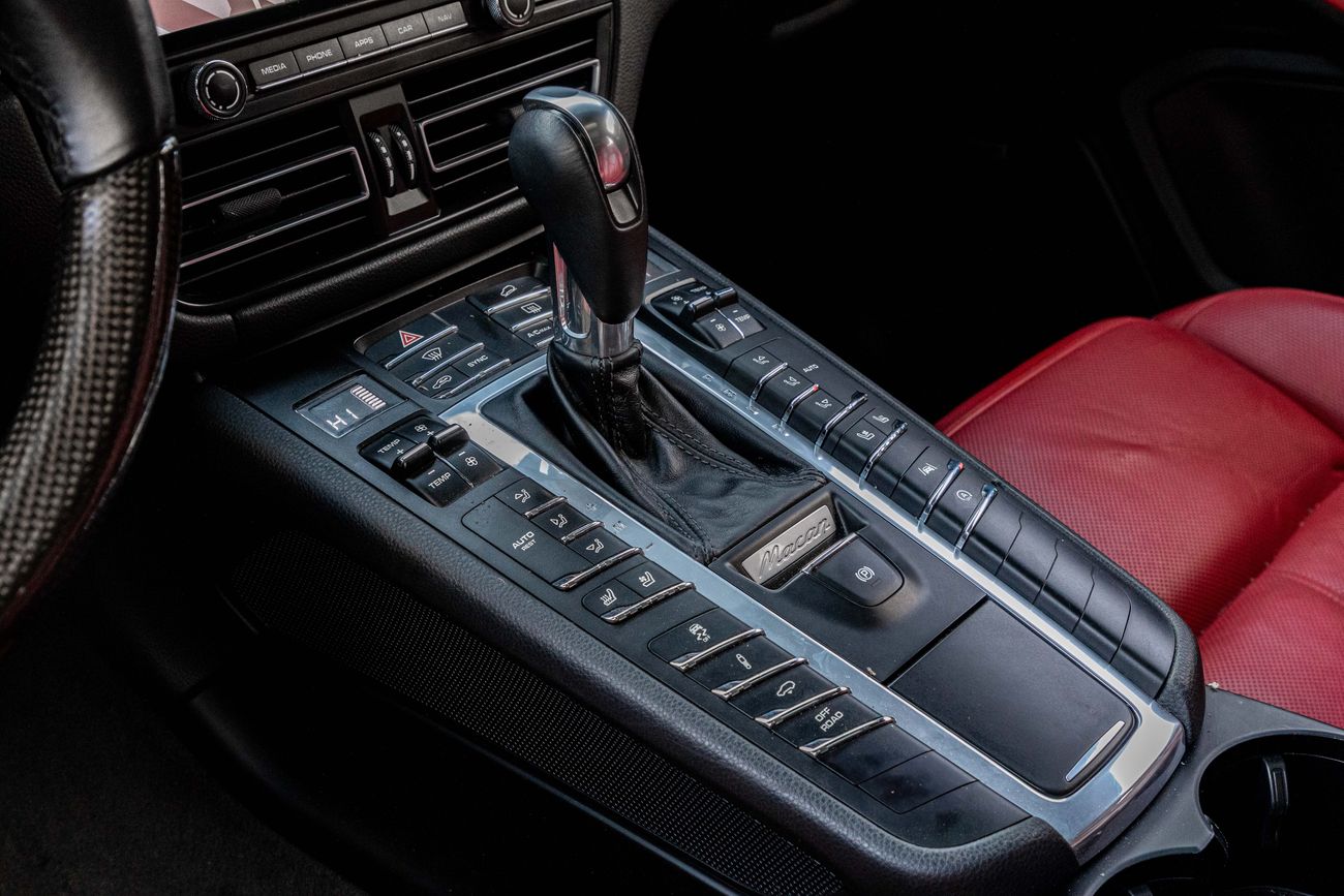 Porsche Macan Macan S | 3,525 P.M | 0% Downpayment | Impeccable Condition!