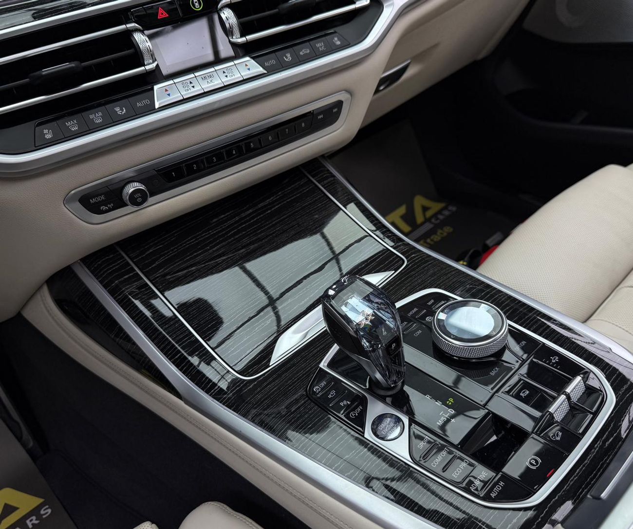 بي أم دبليو X7 2022 BMW X7 xDrive40i M-Sport, 2026 BMW Warranty + Service Pack, Full BMW Service History, GCC