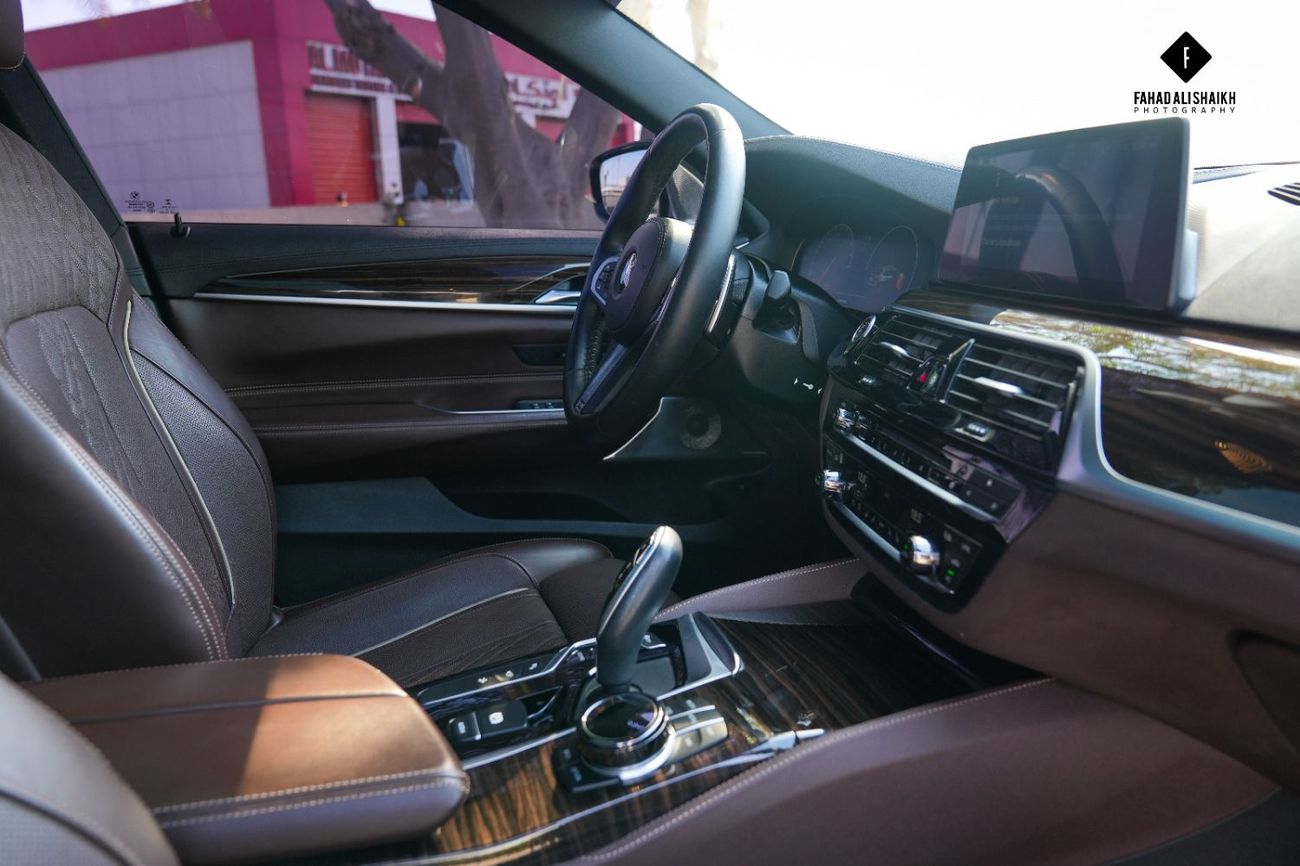 BMW 630i GT M SPORT KIT!! GCC SPECS!! FULL SERVICE HISTORY FROM THE OFFICAL DEALER