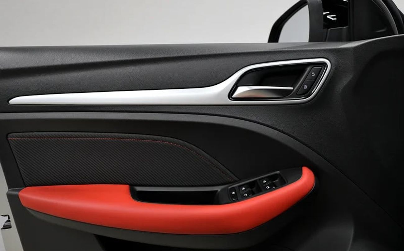 MG ZS GCC | 1.5L | 825 Monthly Installment | Free Insurance + Registration Ref#Z025194