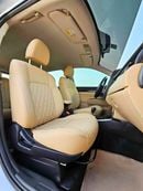 Mitsubishi Outlander GLX/ 4WD/ LEATHER SEATS/ DVD/ LOW MILEAGE/ GCC/ 657 MONTHLY/ LOT# 702843