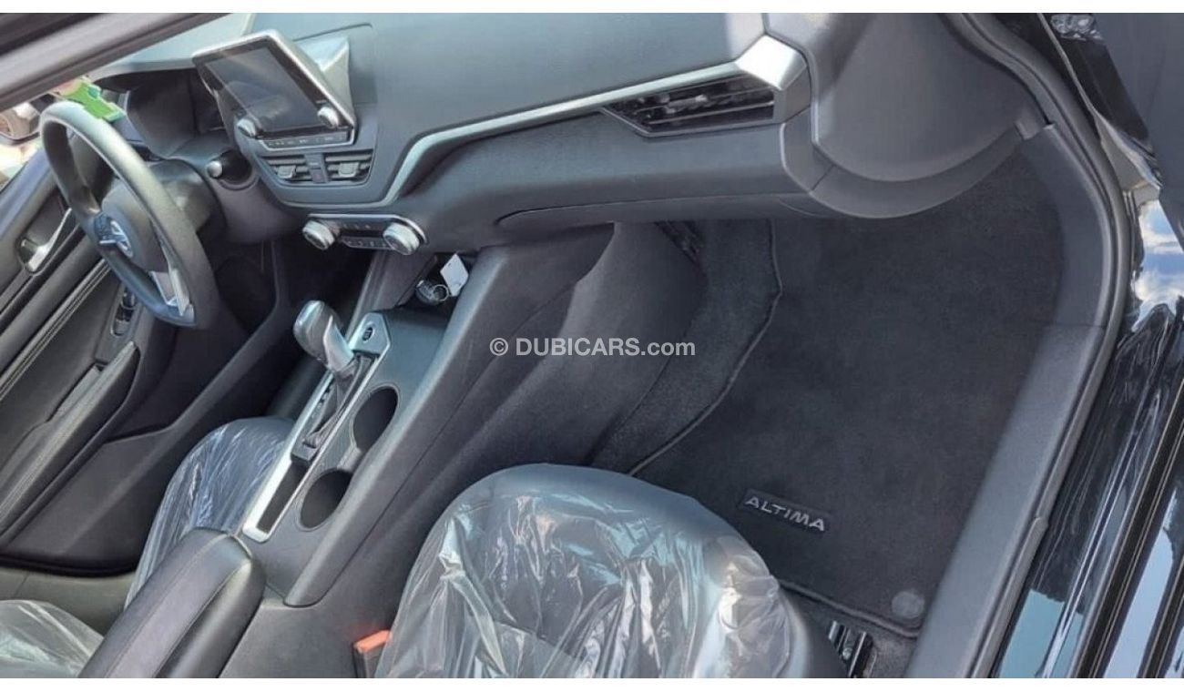 Nissan Altima SV Low mileage