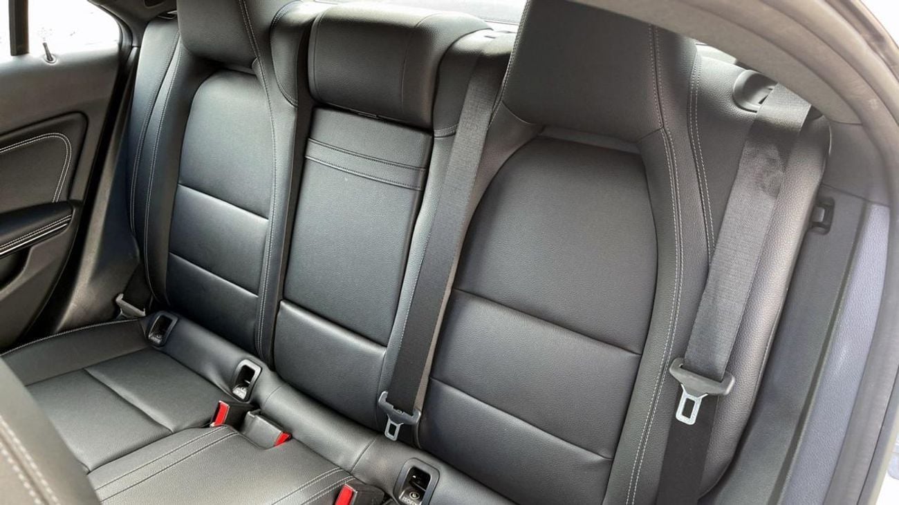 مرسيدس بنز CLA 250 وارد بدون حوادث فل بانوراما