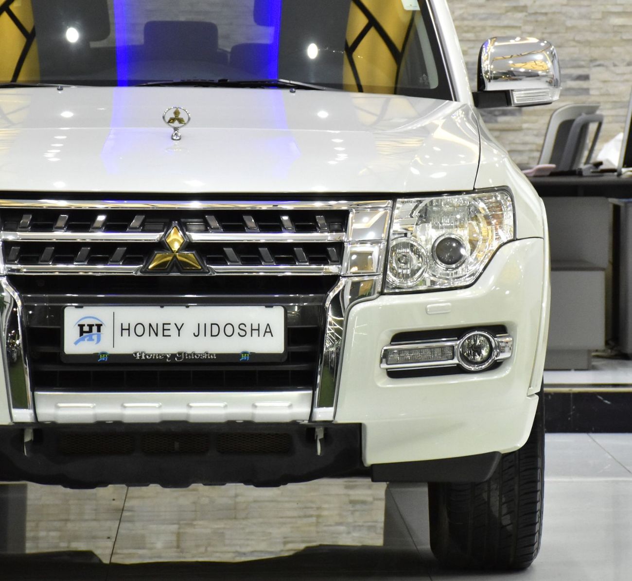 Mitsubishi Pajero EXCELLENT DEAL for our Mitsubishi Pajero GLS 3.8L 3 Doors ( 2018 Model ) in White Color GCC Specs