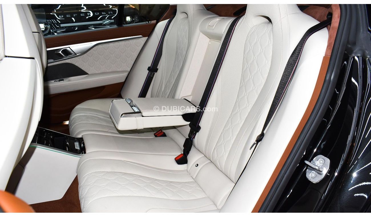 BMW M8 BMW M8 COMPETITION (CARBON CORE) 2021 EXPORT PRICE