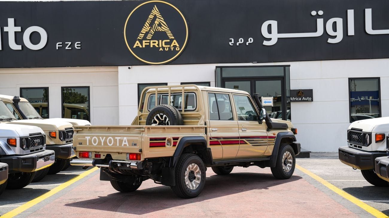 Toyota Land Cruiser Pick Up  LC79 DC 2.8L DSL FULL AT