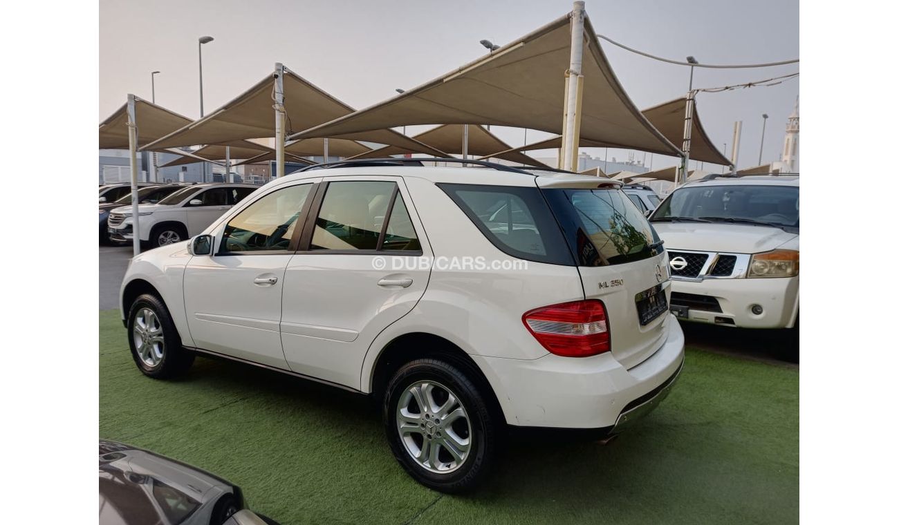 مرسيدس بنز ML 350 خليجى موديل 2006 رقم واحد فتحة جلد مثبت سرعة تحكم رنجات حساسات بحالة ممتازة
