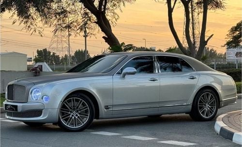 بنتلي مولسان STD BENTLEY MULSANNE 2012 V8 VIP LOW MILEAGE IN PERFECT CONDITION