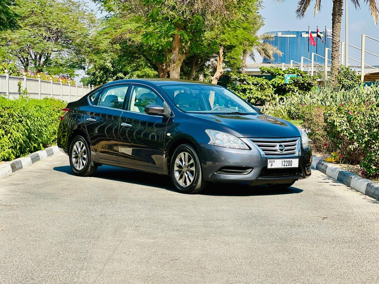 نيسان سنترا LE 1.6L