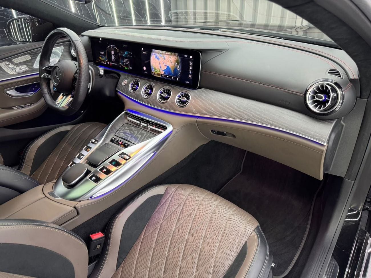 مرسيدس بنز AMG GT 43