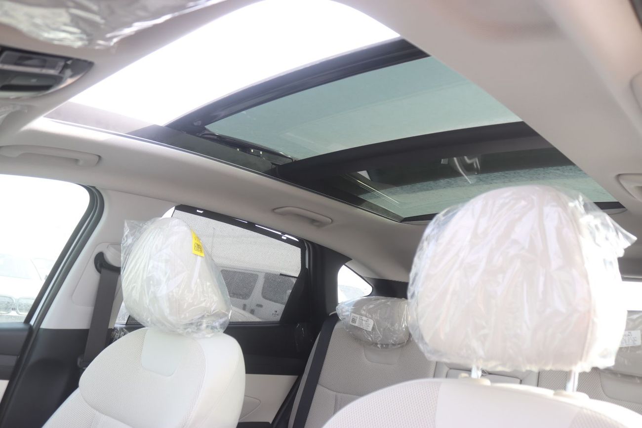 Hyundai Tucson 2.0L , Seat Heating - Cooling, Panoramic Roof, Push Start, Full Option Model 2025