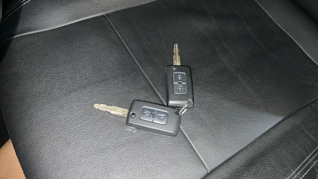 Mitsubishi Pajero GLS Highline 3.8L (274 HP) GLS Highline | Guaranteed Warranty | 0 Down Payment