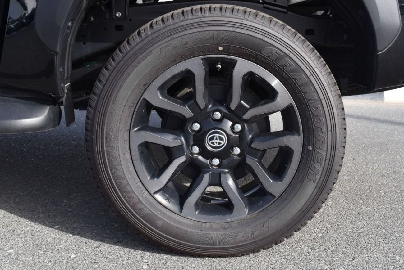 تويوتا هيلوكس Diesel Black 2025