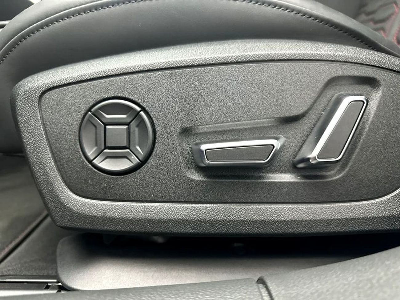 Audi RS7 quattro 4.0L Sportback 600hp Carbon v1