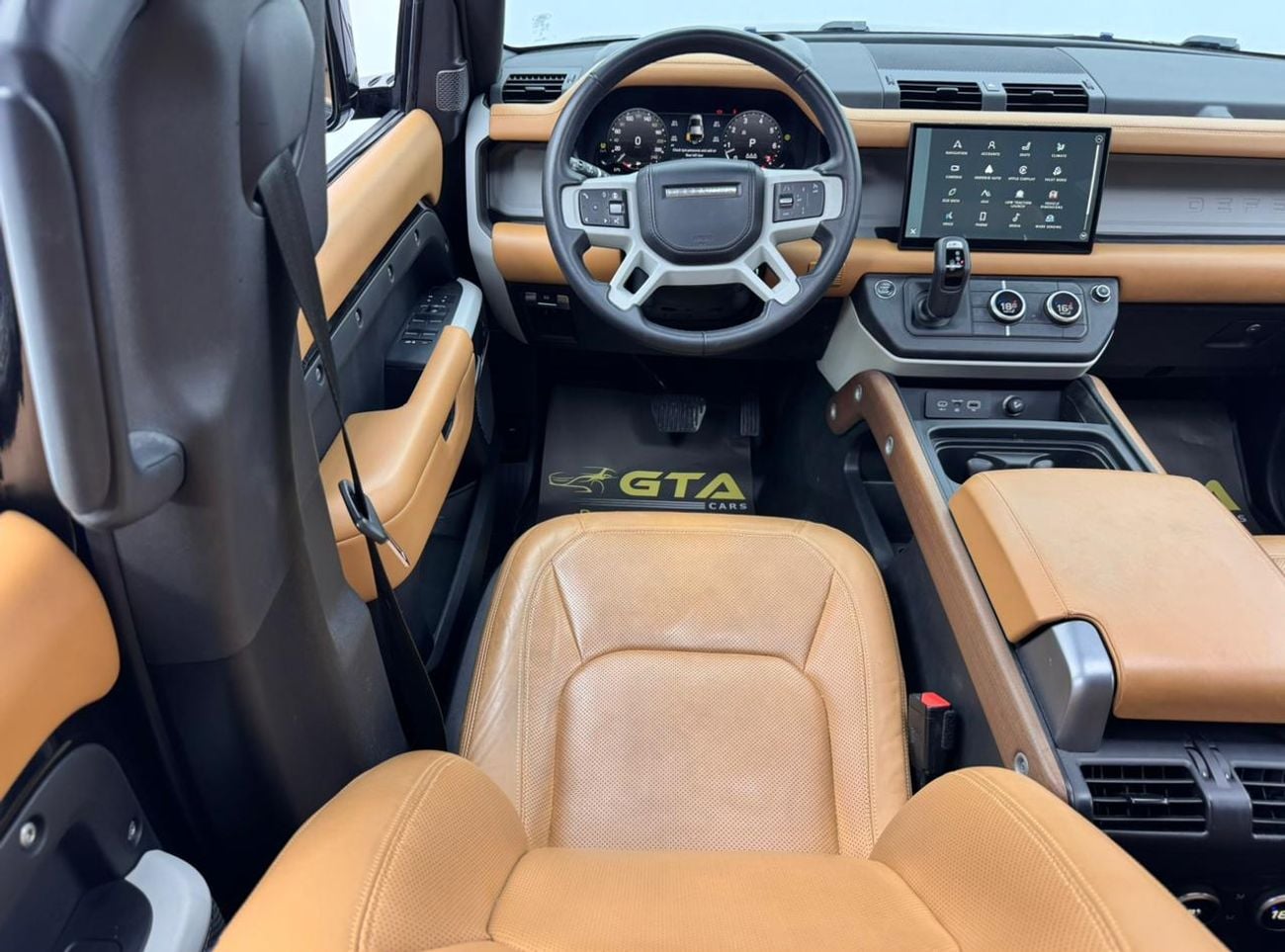 Land Rover Defender 2024 Land Rover Defender 110 HSE P400, 2029 LR Warranty, Full LR Service History, Low Km, GCC