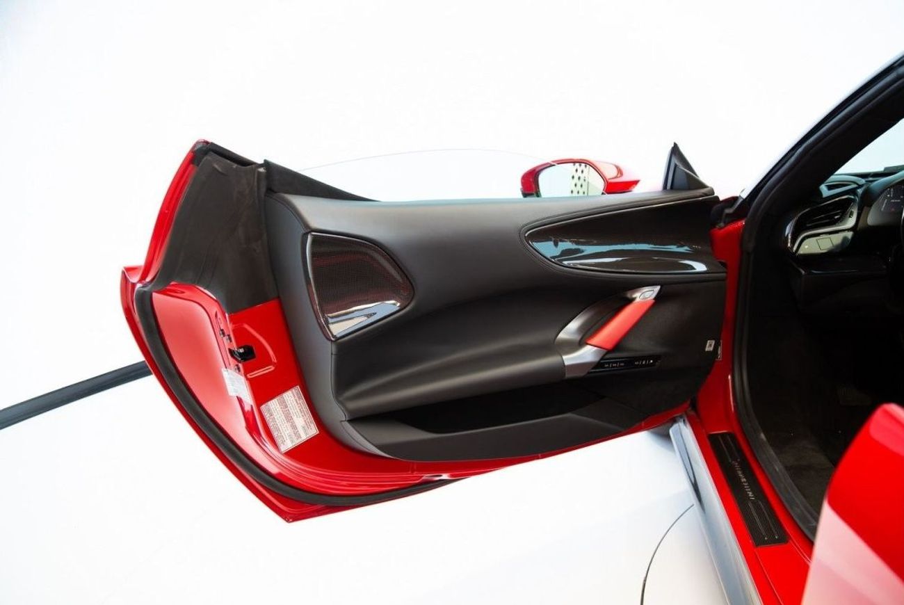 فيراري SF90 سبيدر Ferrari SF90 Spider Assetto Fiorano