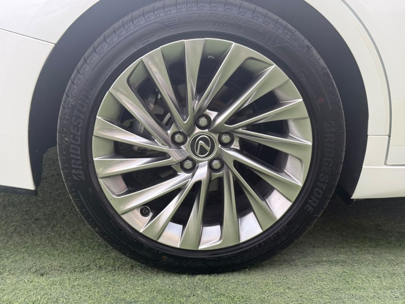 Lexus ES350 PLATINUM