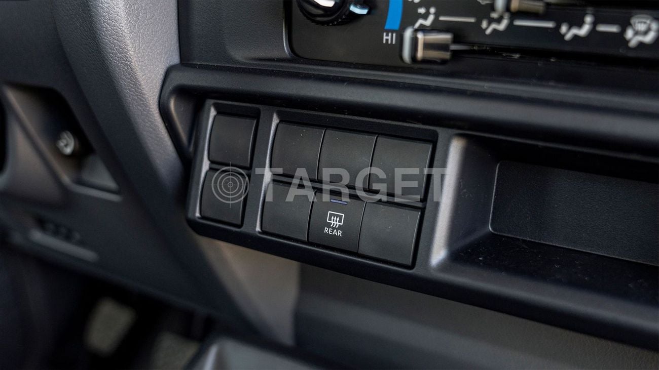 Toyota Land Cruiser 70 LC 76 4.2 M\T 2025
