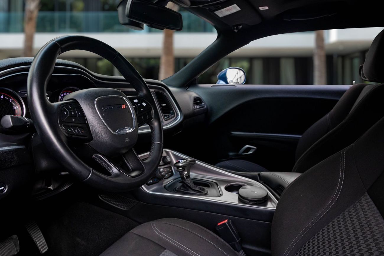 Dodge Challenger V6 SXT | 2,056 P.M  | 0% Downpayment | Impeccable Condition!