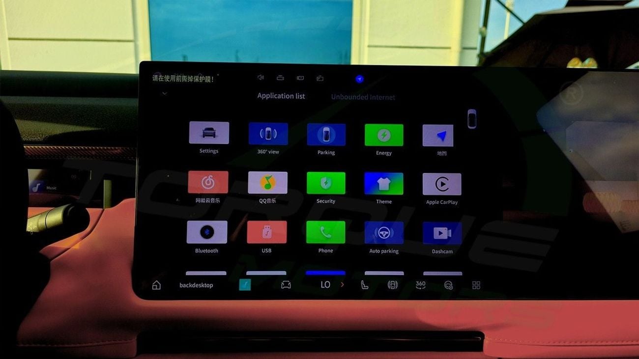 Lynk & Co 900 ( Only For Export ) 2025 Lynk & Co 900 EM-P Ultra 2.0T Plug-in Hybrid BRAND NEW