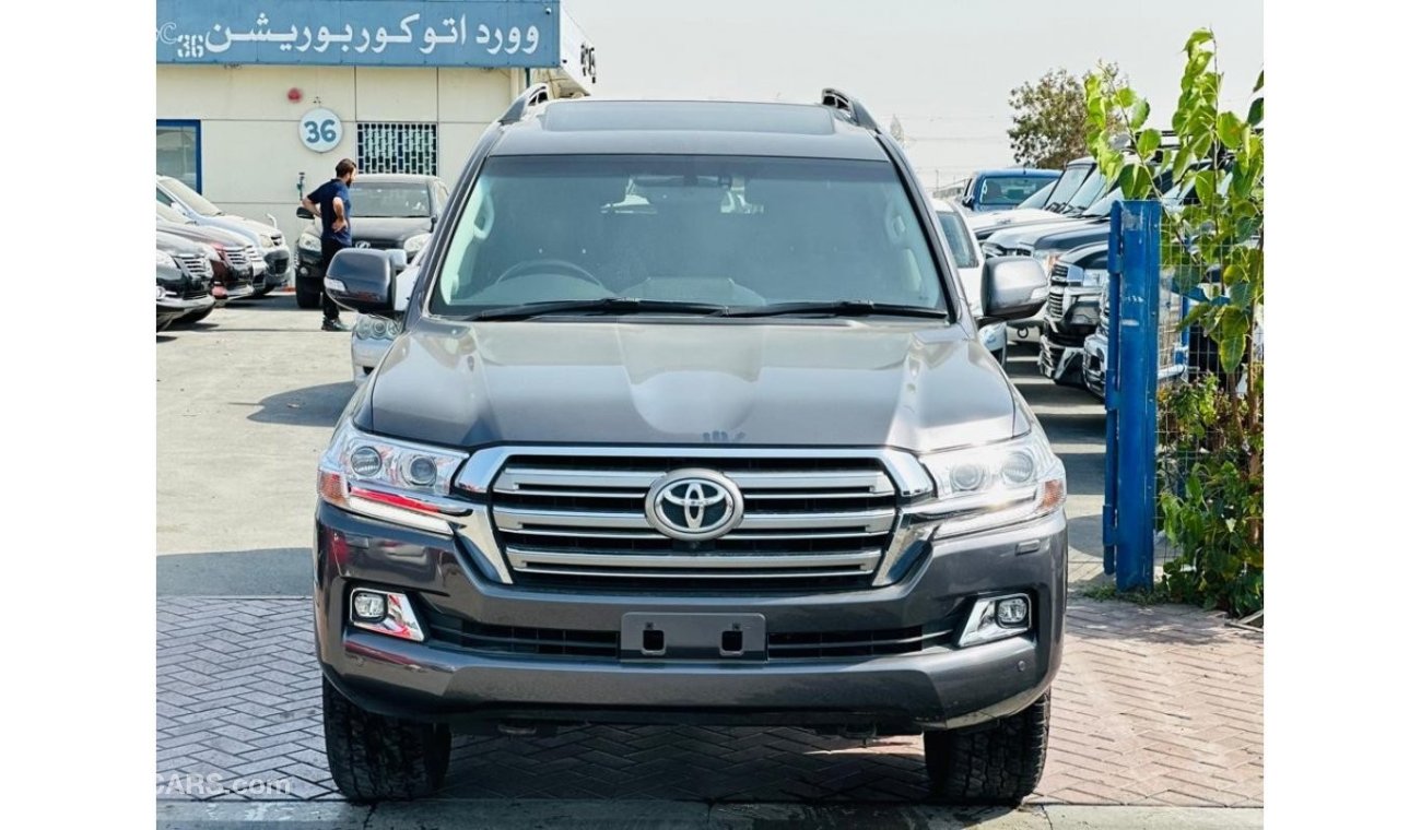 تويوتا لاند كروزر Toyota Landcruiser vxr RHD model 2020 diesel engine full option