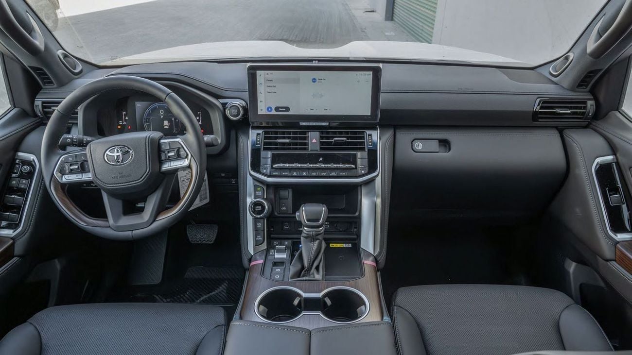 تويوتا لاند كروزر 3.5L TT FULL WITH RADAR 2026