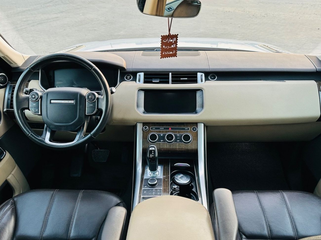 Land Rover Range Rover Sport MODEL 2017 GCC CAR PERFECT CONDITION INSIDE AND OUTSIDE FULL OPTION PANORAMIC ROOF LEATHER SEATS