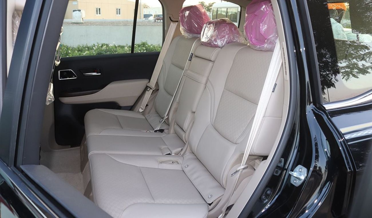 تويوتا لاند كروزر 2026 Model Toyota Land Cruiser (LC300) VX, 4.0L Petrol 4WD 6A/T