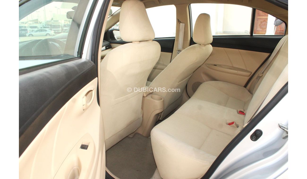 تويوتا يارس SE تويوتا يارس 2017 خليجي بحالة ممتازة