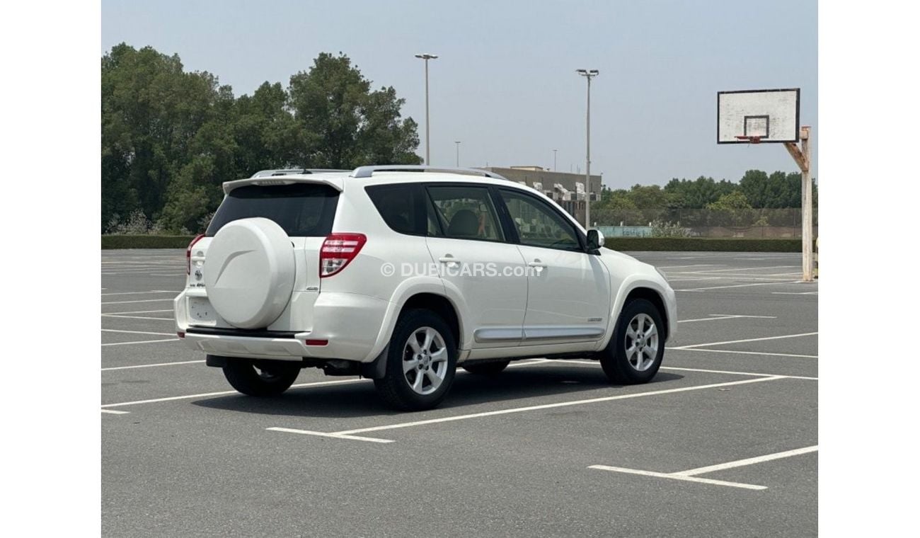 Toyota RAV4 MODEL 2012 GCC CAR PERFECT CONDITION inside and outside f