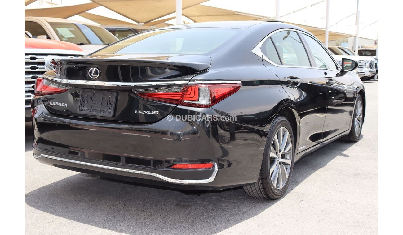 لكزس ES 300 هايبريد كامل المواصفات