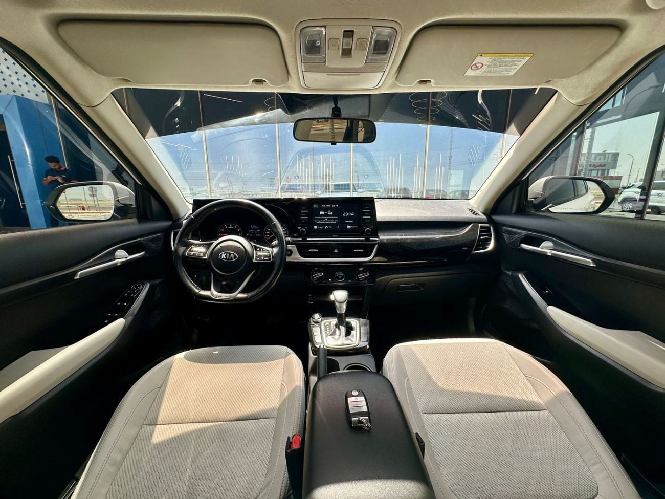 Kia Seltos 760-Monthly l GCC l Sunroof, Full Option l Accident Free
