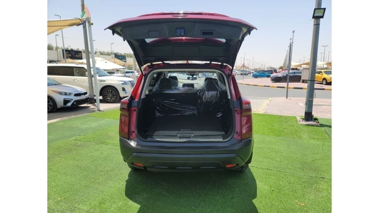 نيسان إكس تريل SV