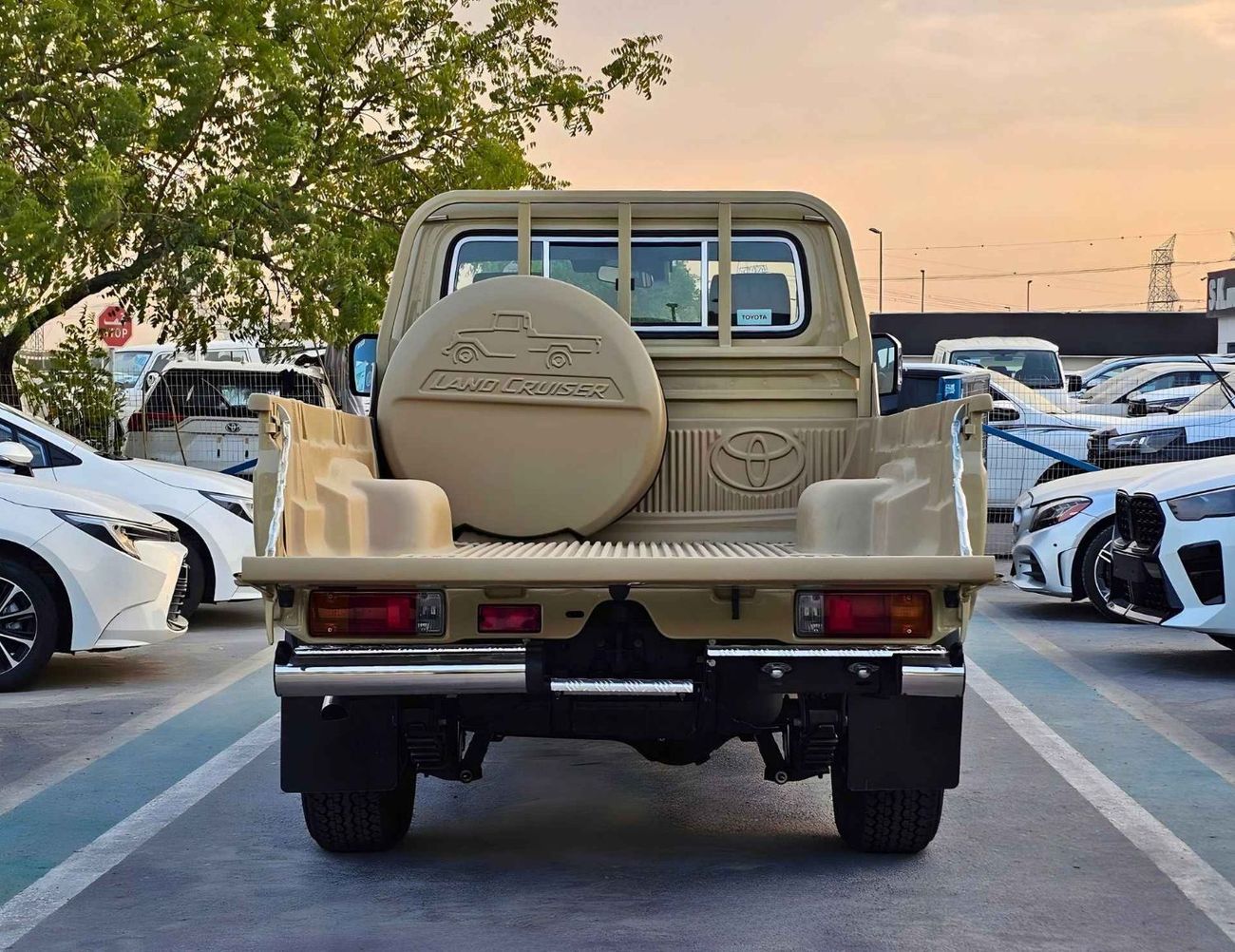 تويوتا لاند كروزر بيك آب SINGLE CABIN / 2.8L DIESEL M/T 4WD / CHROME BUMPERS / REAR CAMERA / (CODE#LCPSDCR)
