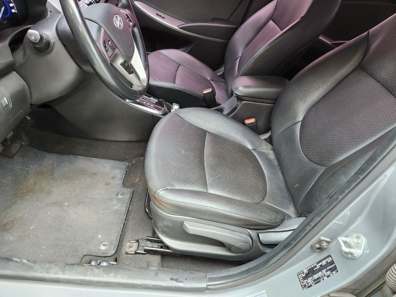 Hyundai Accent ACCENT (G) 1.4 4DOOR MODERN