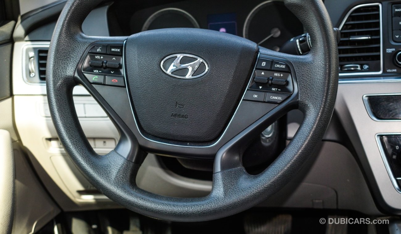 Hyundai Sonata Imported No. 2 cruise control ranges, camera sensors without accidents, in excellent condition, you