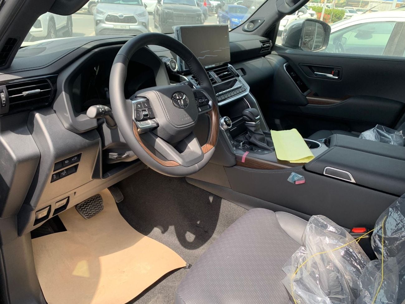 تويوتا لاند كروزر 2026 TOYOTA LAND CRUISER VX 4.0L V6 PETROL HIGH OPTION