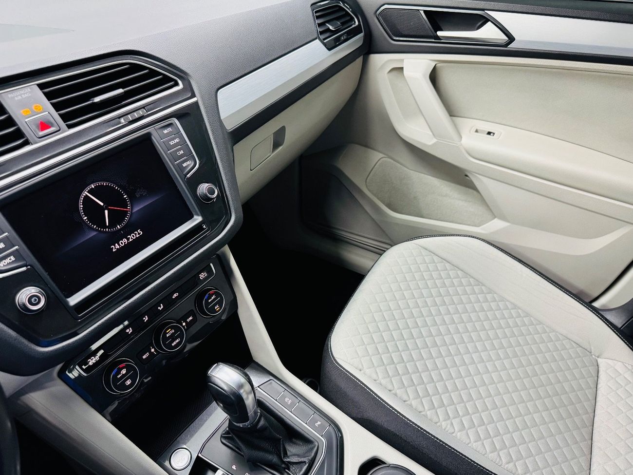 Volkswagen Tiguan S 1.4L