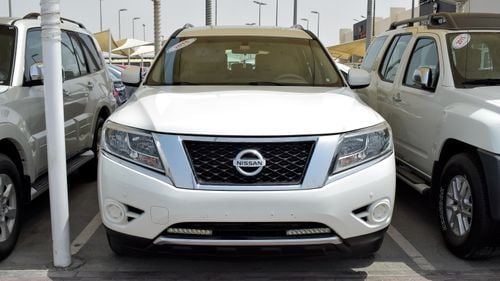 Nissan Pathfinder 2015 CC No Accident No Paint A Perfect Condition
