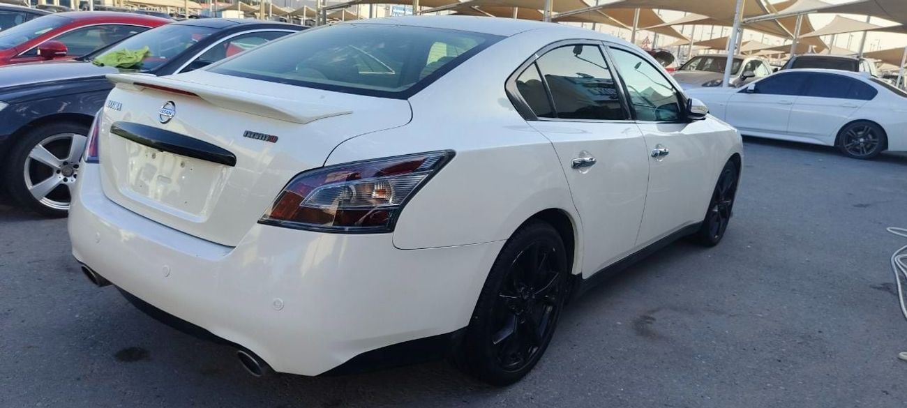 Nissan Maxima Maxima