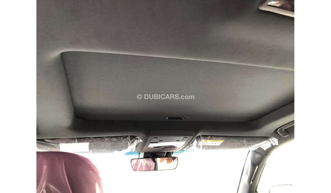 Toyota Land Cruiser VXS V8 5.7 2019 .