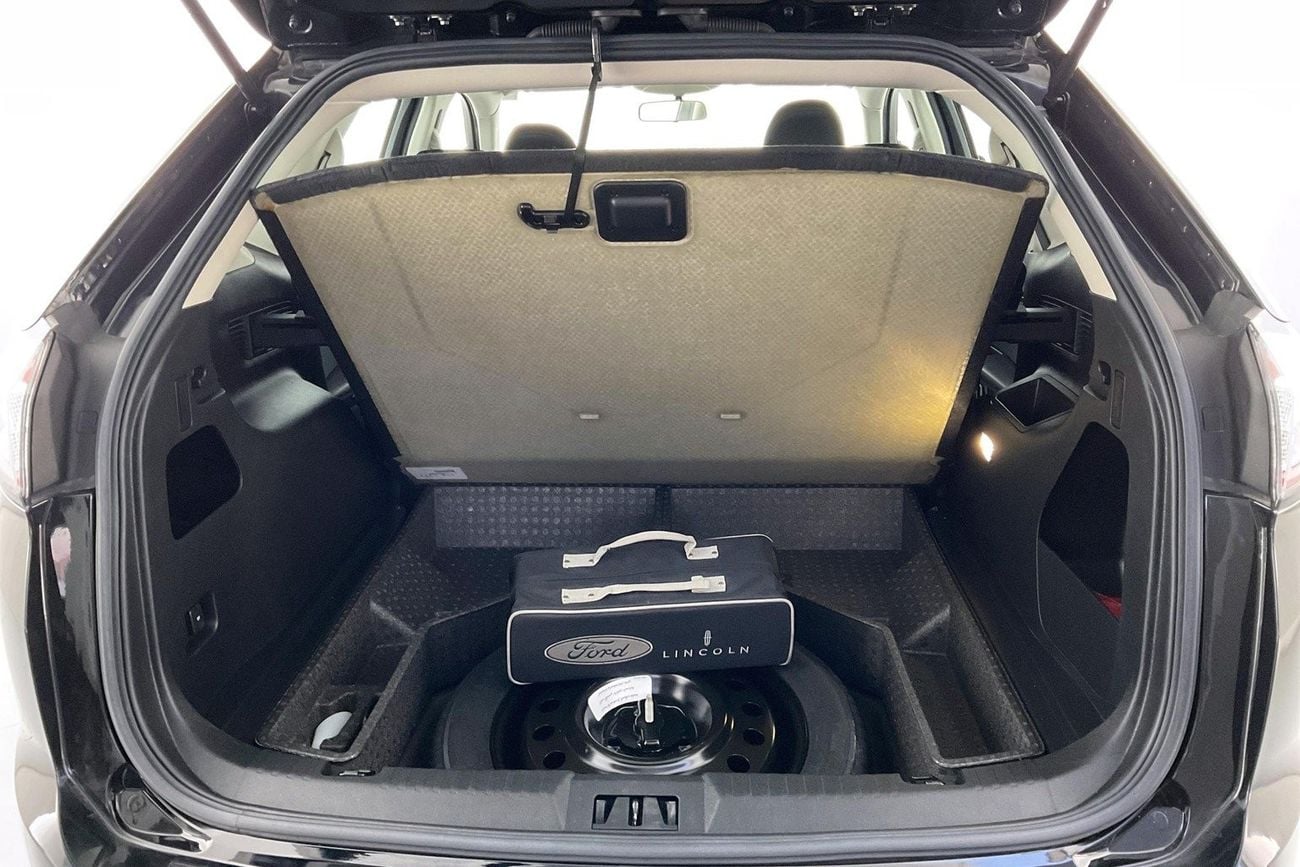 فورد إدج SE | سنة ضمان مجانية | خالية من أضرار الفيضانات